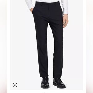 Calvin Klein  move 365Black Men's Pants
Slim fit with stretch 36x34